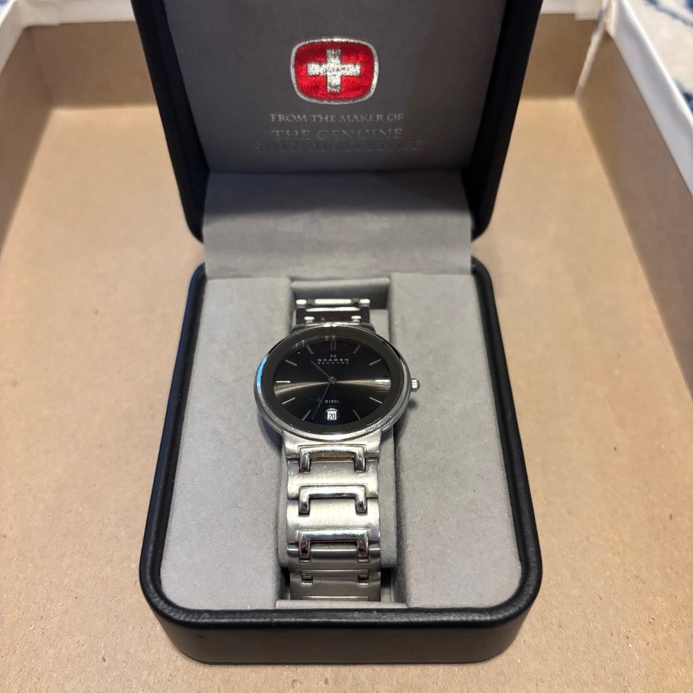 Werner Swiss Army Knife Brand Men’s Silver watch